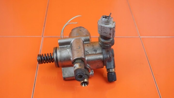 A3 TT A4 LEON ALTEA OCTAVIA TOLEDO EXEO 2.0 TFSI 08 г. 200 л.с. BWA топливный насос, фото 2