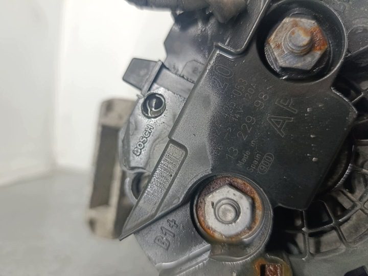 Генератор Opel Vectra C 13229988 0124425053 Bosch 2.2 16V, фото 6