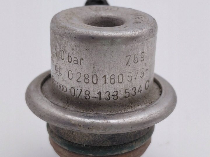 РЕГУЛЯТОР ДАВЛЕНИЯ ТОПЛИВА VW PASSAT B5 1.6 078133534C / 0280160575, фото 2