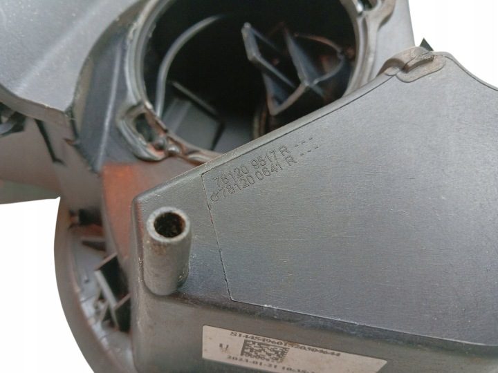 ЛЮЧОК ГОРЛОВИНЫ БЕНЗОБАКА RENAULT CLIO V 781209517R 781200641R КОД КРАСКИ TEGNE, фото 3