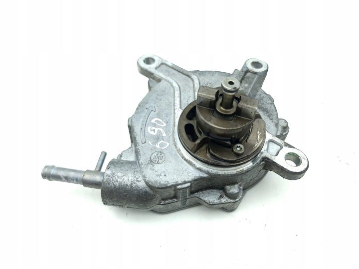 Вакуумный насос TOYOTA RAV 4 IV (_A4_) 26081402 2.0L дизель 2015, фото 4