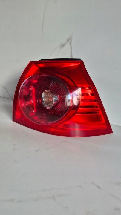 Фонарь правый задний VW GOLF V VARIANT (1K5) 1K6945096N 0.0L дизель 77 кВт 2005, фото 3