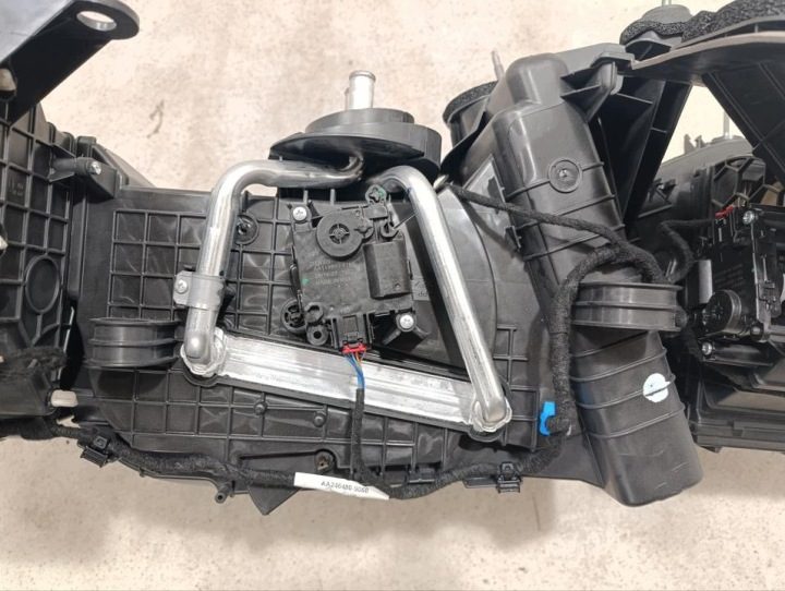 Корпус вентилятора 68408753AG Jeep Wagoneer/ Wagoneer L WS 2023, фото 12