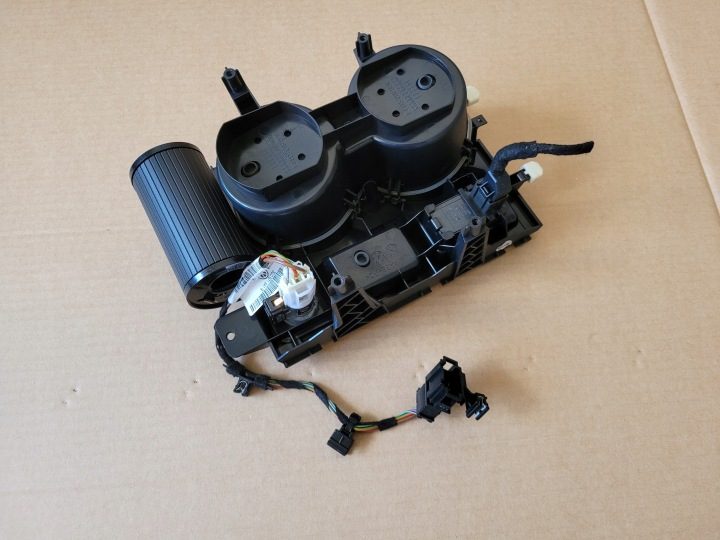 РУКОВКА ТУНЕЛЬ РУЧКА ПРИКУРИВАЛЬНИК Галма VW PASSAT B8 3G0862531H, фото 4