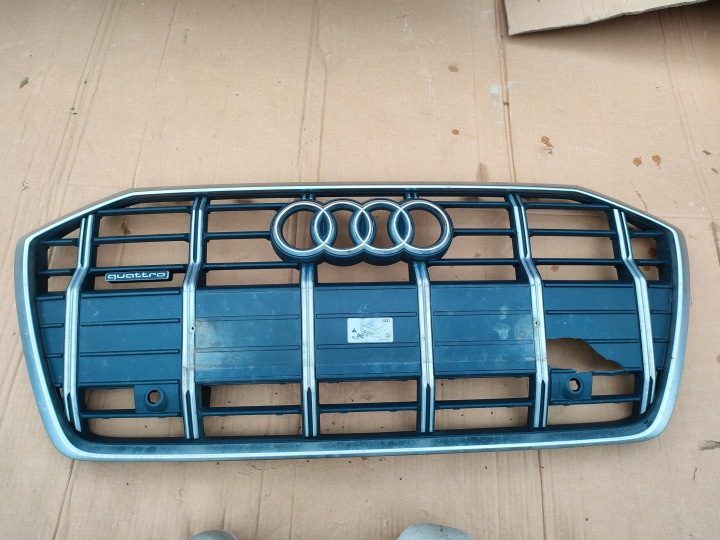! Решетка радиатора 4K0853651F 4K0853653F Audi A6 C8 Хром !, фото 1