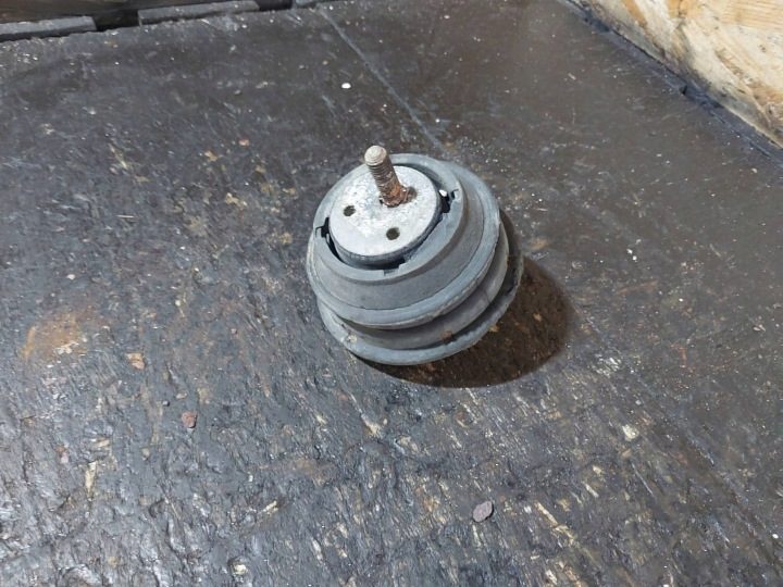 Подушка двигателя BMW 5 E39 523i M52B25 256S3 1095517 22111095517, фото 3