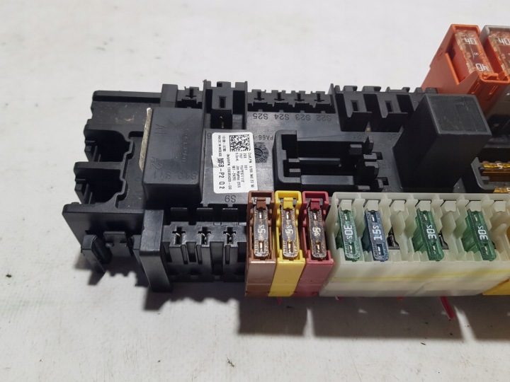 Блок предохранителей Mercedes ML W166 1665402350, фото 2