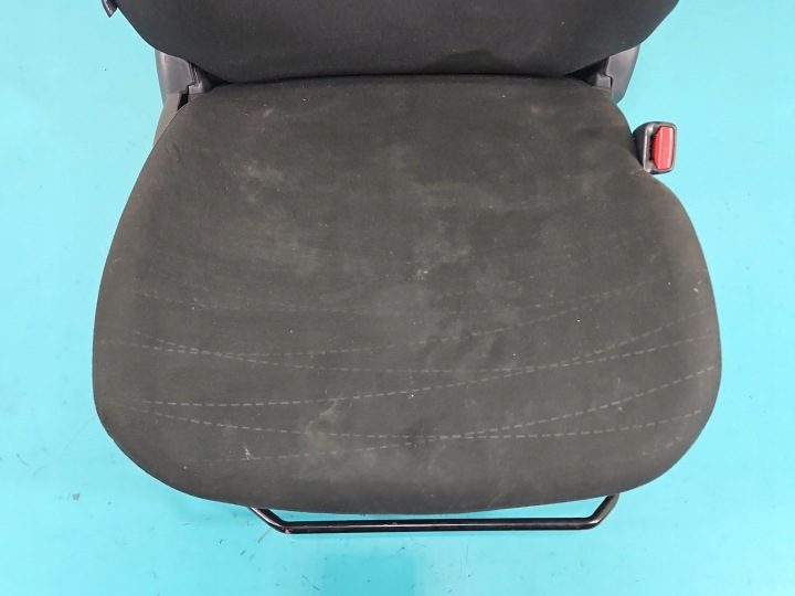 СИДЕНЬЕ ПРАВОЕ ПЕРЕДНЕЕ ПАССАЖИРА TOYOTA YARIS II 3D ЕВРОПА 05-09, фото 2