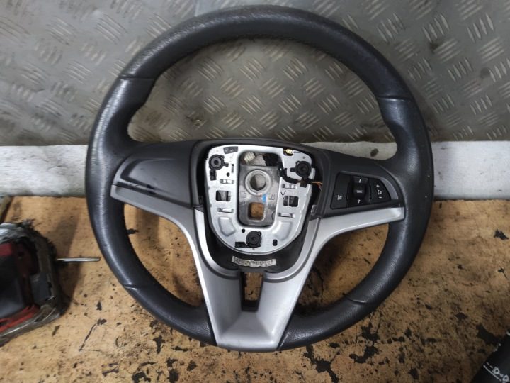 Chevrolet Cruze руль мультифункциональный для перетяжки, фото 1