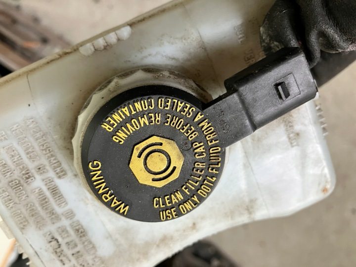 Бачок тормозной жидкости Audi A6 C7 4G 8K0611301C, фото 4