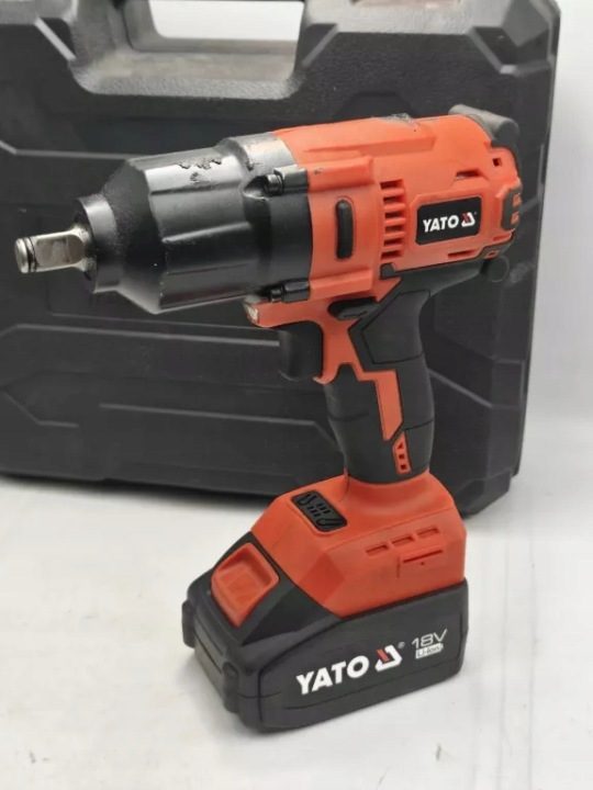 Аккумуляторный ударный гайковерт YATO 700 Н·м корпус YT-828061, фото 3
