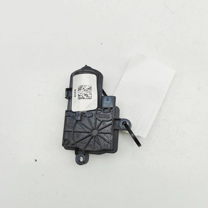 Моторчик выхлопа Audi Q5 (GUB) 4N0133246B 35036202 3.0L 270 квт 2025, фото 2