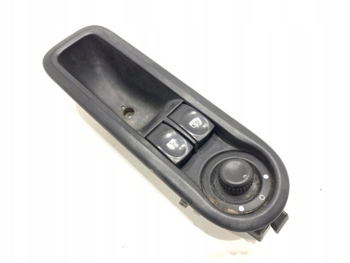 БЛОК КНОПОК СТЕКЛОПОДЪЕМНИКОВ RENAULT CLIO III 8200356515 05-14 Хэтчбек ВЫКЛЮЧАТЕЛЬ, фото 2