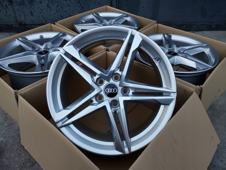 4× Литой диск Audi OE 8W0601025HM A4B8 8.0" x 18" 5x112 ET 40, фото 1