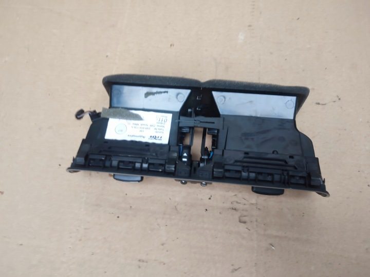 ДЕФЛЕКТОР ОБДУВА СРЕДНИЙ VW PASSAT B7 3AB819728A ЕВРОПА, фото 4