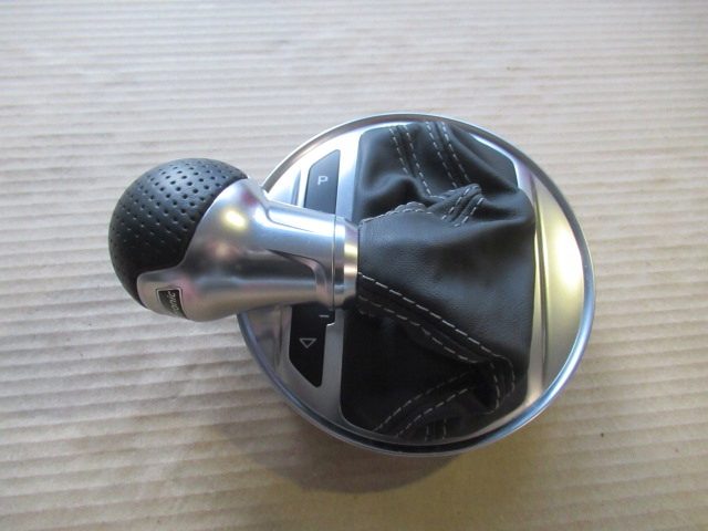 РУЧКА ЧЕХОЛ ПЕРЕКЛЮЧЕНИЯ ПЕРЕДАЧ AUDI TT 8S1713463 S TRONIC ОРИГИНАЛ OE, фото 1