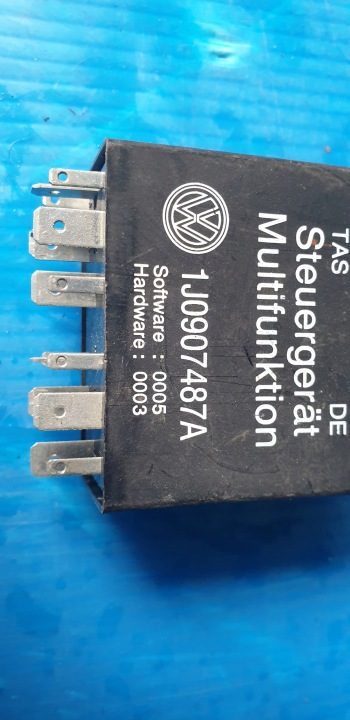 VW Passat b5 Skoda реле мультифункции 451 1j0907487a, фото 2