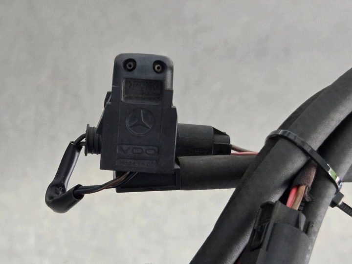 Mercedes W211 Омыватели лобового стекла трубка форсунки A2118600292 M-1031, фото 4