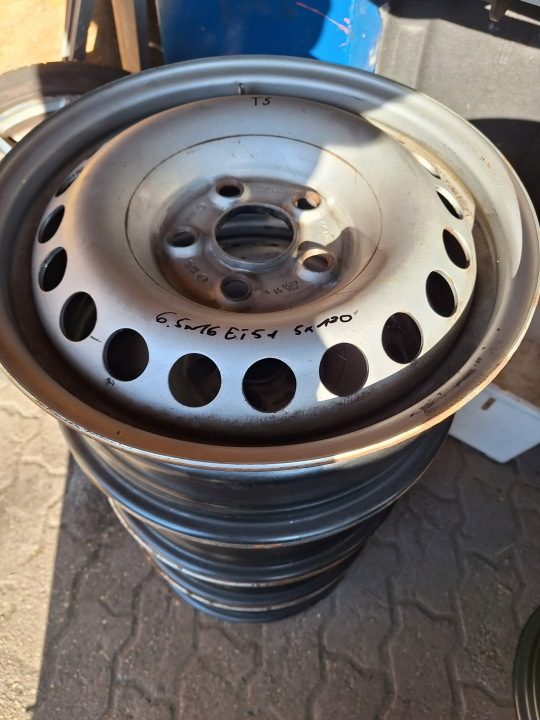 Штампованный диск Volkswagen OE 6.5" x 16" 5x120 ET 51, фото 1