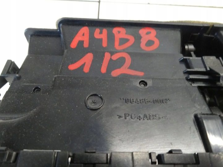 AUDI A4 B8 2009 РЕШЕТКИ ОБДУВА ПАНЕЛИ КОНСОЛИ 8T1820902B 8T1820951B, фото 7