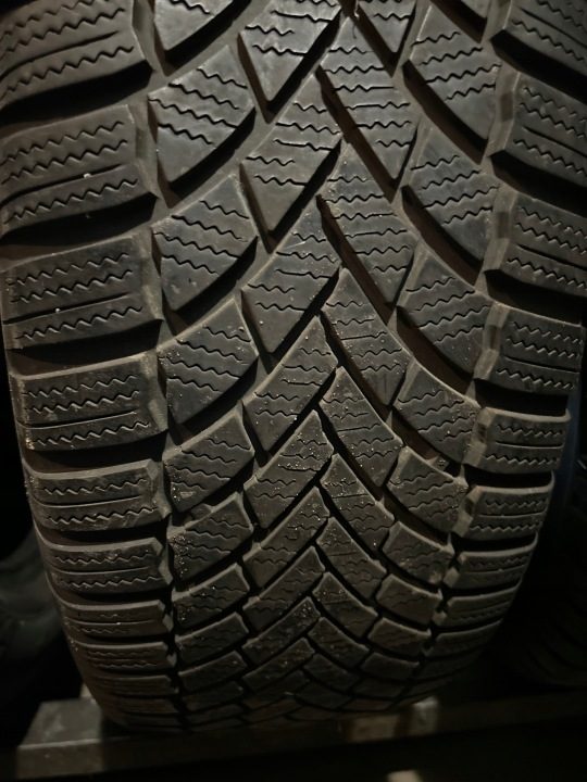 2× Шина зимняя Bridgestone Blizzak LM005 225/60R18 104 В усилитель (XL), фото 3