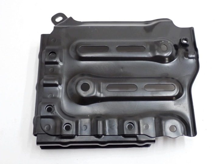 Основание крепление аккумулятора оригинал европа Toyota Yaris IV P21 24 г., фото 1