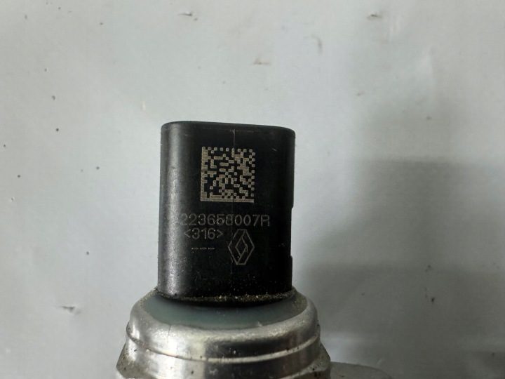 Датчик давления Spalinz креплением Renault DCI 223658007R , 223214999R, фото 3