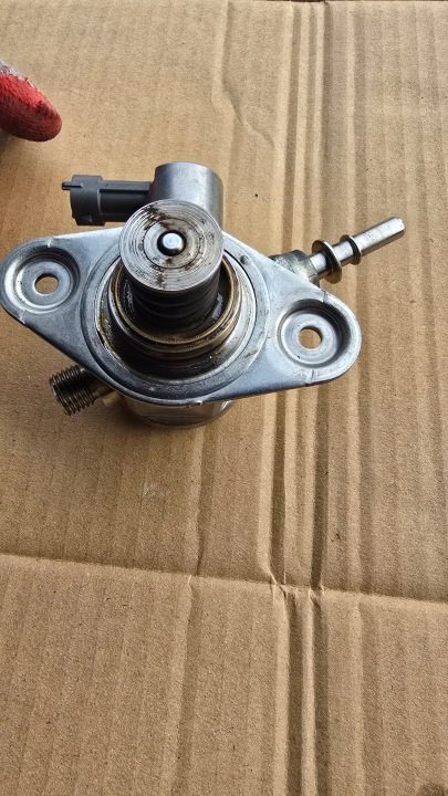 ТНВД топлива Alfa Romeo Giulietta 1.75 TBI 55220390, фото 4