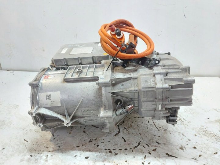 Porsche Taycan 4S 9J1 2021 г. ДВИГАТЕЛЬ ЭЛЕКТРИЧЕСКИЙ ЗАДНИЙ 9J1907123F, фото 2
