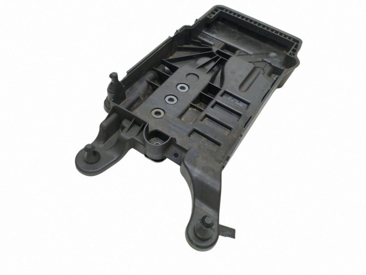 Площадка аккумулятора Volkswagen Taigo 2Q0915331, фото 1