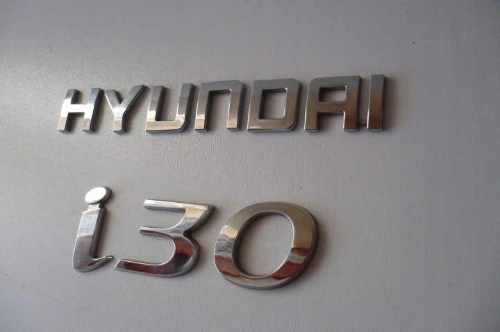 HYUNDAI i30 ЭМБЛЕМА НАДПИСЬ ЗАДНЯЯ КРЫШКА, фото 2