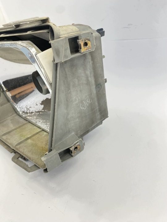 Фара левая передняя Mercedes W124 Hella корпус без Klosza поврежд., фото 4