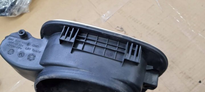 Audi Q5 SQ5 8R лючок горловины бензобака 8R0809999B LY9C, фото 8