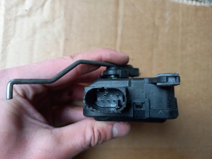МОТОРЧИК ПЕЧКИ КОНДИЦИОНЕРА ОБДУВА AUDI A6 C5 4B 0132801126 4B1820511 OE, фото 3