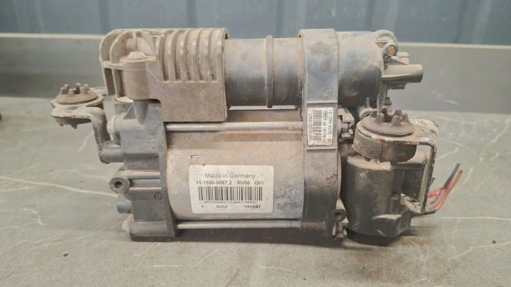 Volvo OE 15.1500-0071.3 компрессор пневмоподвески, фото 5
