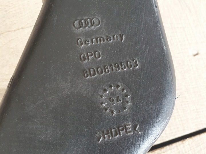 AUDI A4 B5 8D0819503 ВОЗДУХОВОД, фото 4