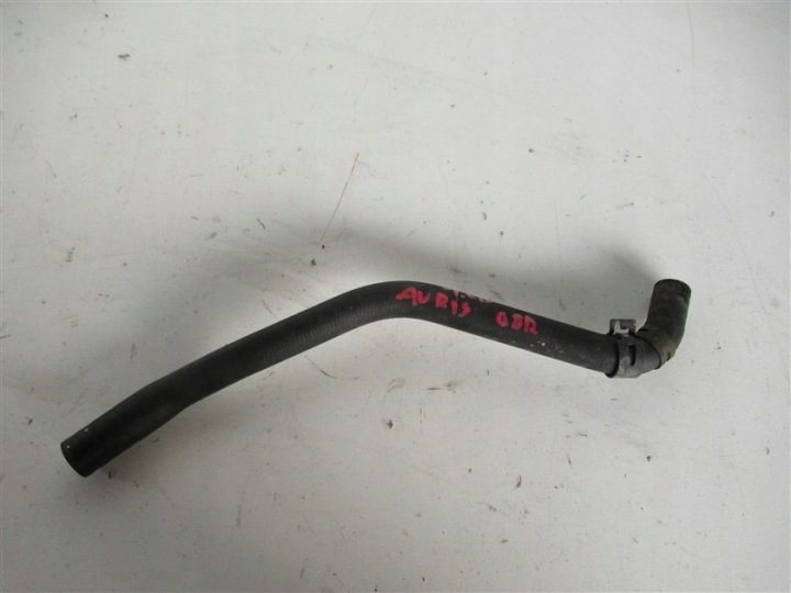 Патрубок воды Toyota Auris 1.6B 2006-2012 год, фото 1