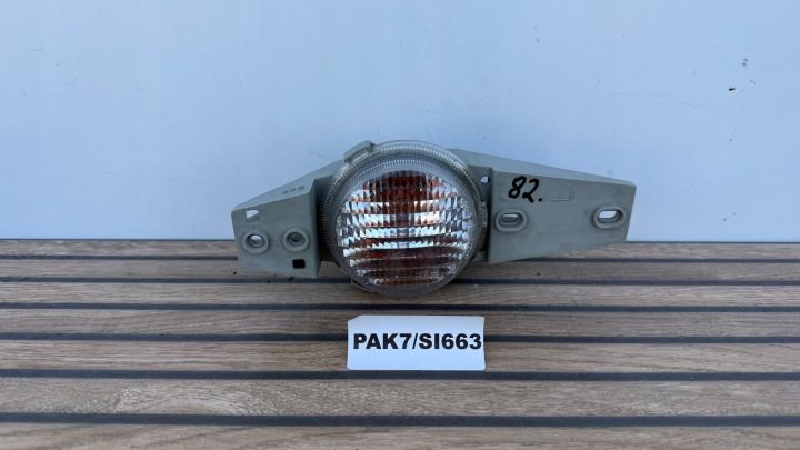 DAIHATSU TERIOS РЕСТАЙЛИНГ ЛЕВЫЙ ПОВОРОТНИК ПЕРЕДНИЙ 210-51668 PAK7/SI663, фото 1
