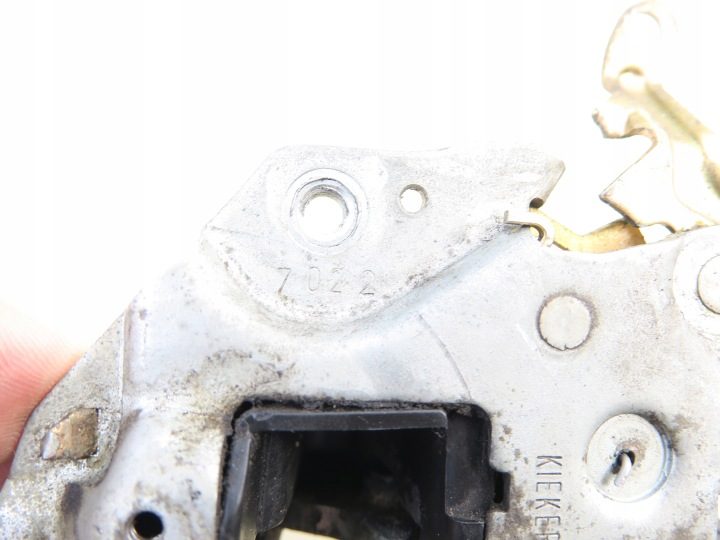ЗАМОК ДВЕРИ УЗКИЙ МОЛДИНГ БЕЗ CHROMU MERCEDES W124, фото 3