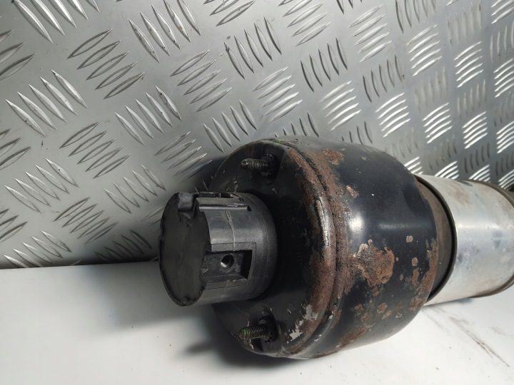 Амортизатор Правый Передний Mercedes W211 W219 2113205413 2113206013 2113209413, фото 9