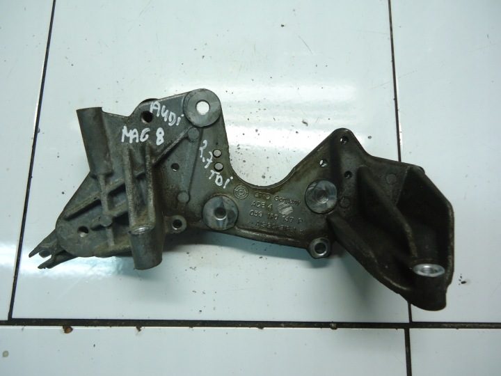 AUDI 2.7 TDI CGK КРОНШТЕЙН ДВИГАТЕЛЯ 059130147P, фото 1