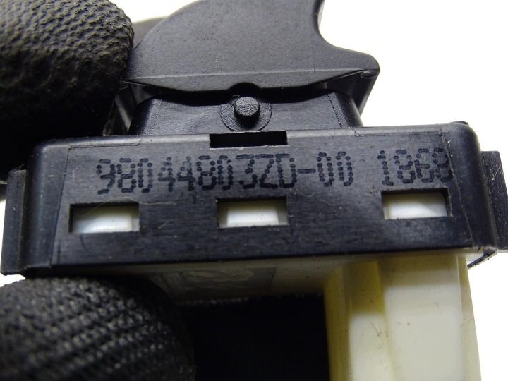 КНОПКА ПЕРЕКЛЮЧАТЕЛЬ СТЕКЛОПОДЪЕМНИКА 98044803ZD OPEL GRANDLAND X, фото 7