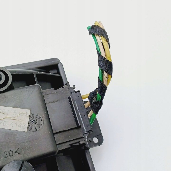 РЕЗИСТОР ВЕНТИЛЯТОРА ОБДУВА VW NEW BEETLE 1J0819022A NR159, фото 6