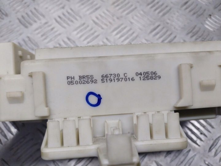 Блок предохранителей Mazda 3 BK 1.6 16V 519197016, фото 2