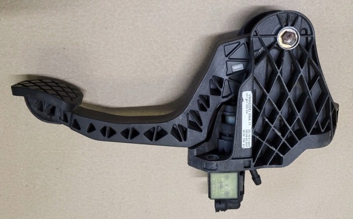 Главный цилиндр сцепления крепление педаль VW Golf V 1K Seat Skoda 1K1721059 OE европа, фото 1