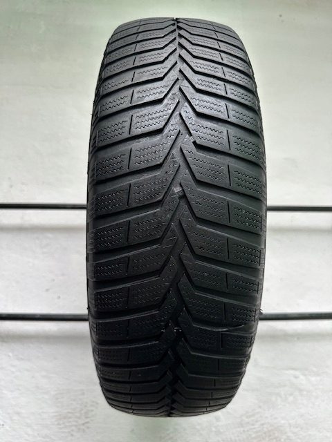 Шина зимняя Vredestein Snowtrac 3 175/70R14 84 т сцепление на снегу (3PMSF), фото 1