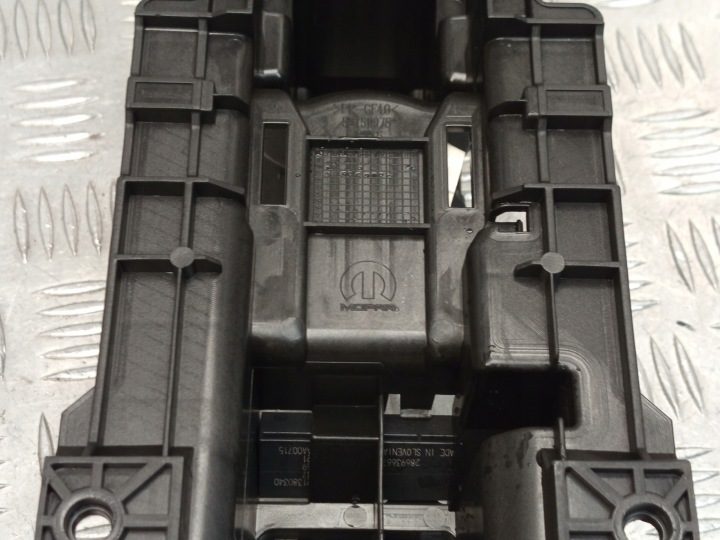 FIAT 500E КРЕПЛЕНИЕ ЦЕНТРАЛЬНОГО ТОННЕЛЯ 52150975 73874257, фото 9