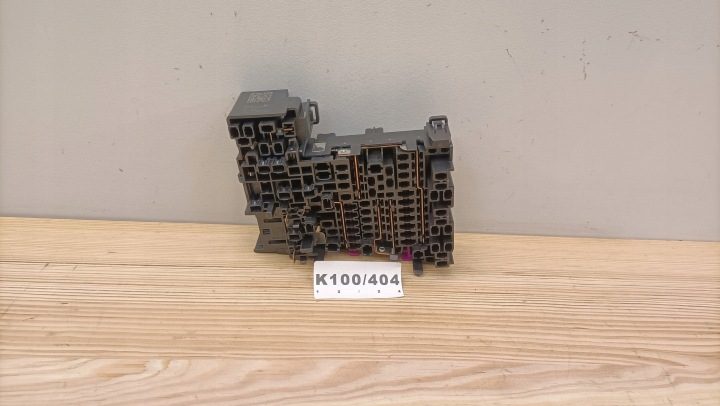 Блок предохранителей короб Audi A3 8V VW Golf 7 VII Seat Skoda K100/404, фото 1