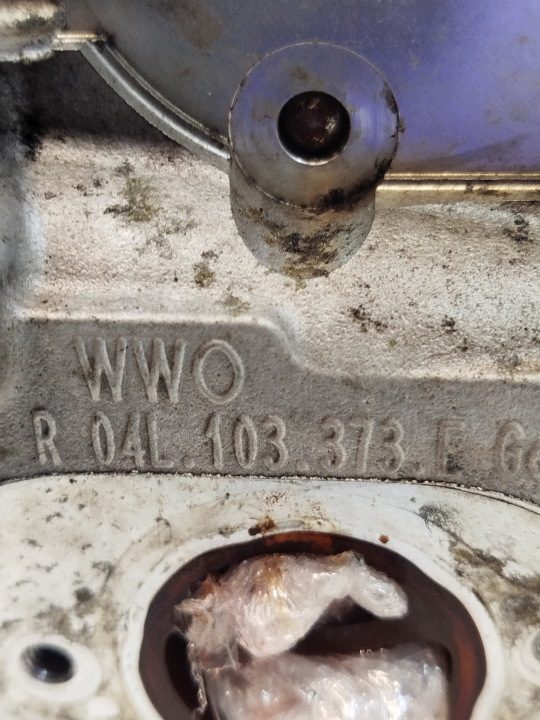 ГОЛОВКА БЛОКА ЦИЛИНДРОВ VW PASSAT B8 1.6 2.0 TDI 04L103373E ЦЕЛАЯ, фото 4