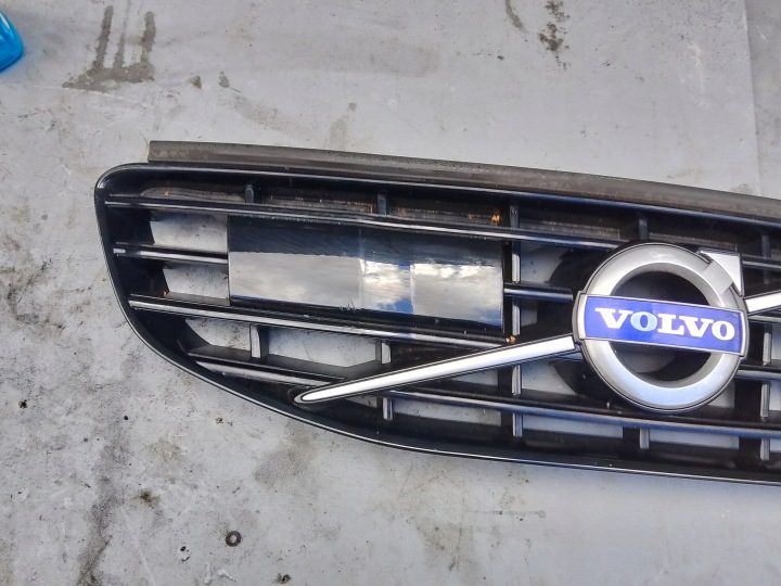 РЕШЕТКА РАДИАТОРА - VOLVO XC60 I РЕСТАЙЛИНГ R-DESIGN РАДАР 31425885 14-17, фото 2